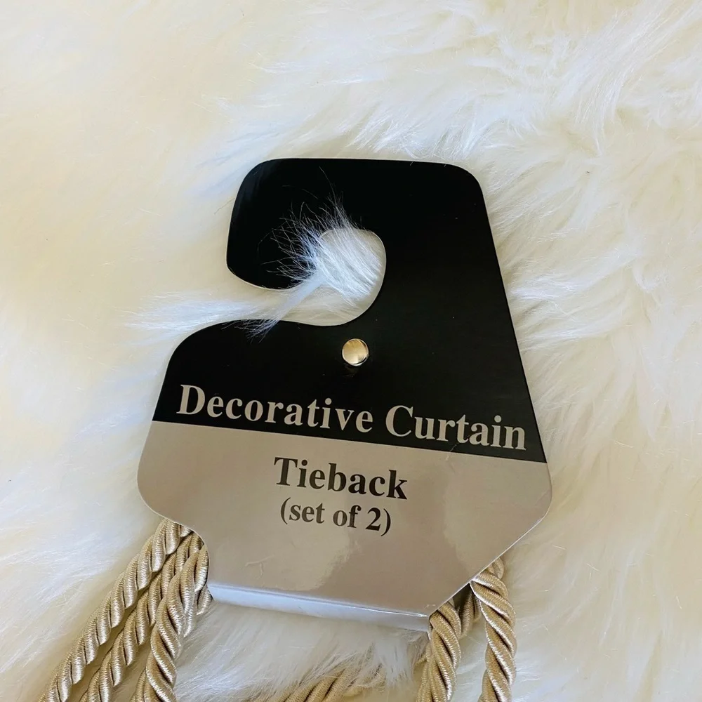 Kentex Homes decorative curtain tie backs in champagne color (one pair)